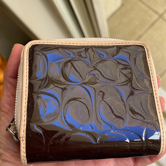 COACH small wallet - patent leather logo - Picture 7 of 8